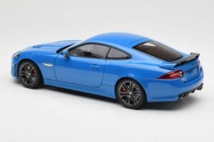 Jaguar XKR-S X150 French Racing Niebieski AUTOart 1:18 73641 Metal — zdjęcie 7 z 8