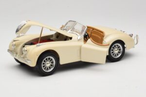 Jaguar XK120 Biały Eduscho 1:18 7482-1HTH Metal — zdjęcie 2 z 8