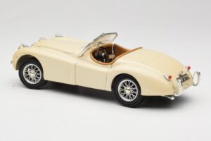 Jaguar XK120 Biały Eduscho 1:18 7482-1HTH Metal — zdjęcie 7 z 8