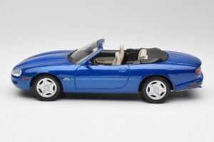 Jaguar XK8 X100 Kabriolet Azure Niebieski Maisto 1:18 50286 Metal — zdjęcie 4 z 8
