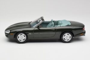Jaguar XK8 X100 Kabriolet British Racing Zielony Maisto 1:18 50285 Metal — zdjęcie 4 z 8