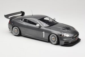 Jaguar XKR GT3 Grey Metallic Minichamps 1:18 150081390 Metal — zdjęcie 4 z 6