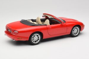 Jaguar XKR X100 Czerwony Maisto 1:18 50330 Metal — zdjęcie 3 z 8