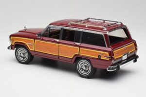 Jeep Grand Wagoneer Classic Czerwony AUTOart 1:18 74002 Metal — zdjęcie 7 z 8