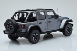 Jeep Wrangler 4xe Srebrny GT Spirit 1:18 GT419 Żywica — zdjęcie 2 z 6