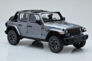 Jeep Wrangler 4xe Srebrny GT Spirit 1:18 GT419 Żywica — zdjęcie 4 z 6