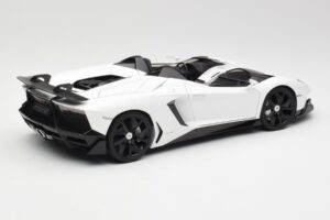 Lamborghini Aventador J Biały AUTOart 1:18 74674 Metal — zdjęcie 3 z 8