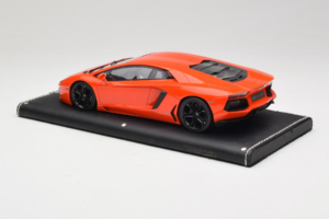 Lamborghini Aventador Pomarańczowy MR Collection 1:18 LAMB064 Żywica — zdjęcie 5 z 6