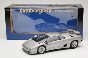 Lamborghini Diablo Srebrny AUTOart 1:18 70071 Metal — zdjęcie 8 z 8