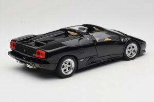 Lamborghini Diablo Roadster Czarny AUTOart 1:18 70093-R1 Metal — zdjęcie 4 z 10