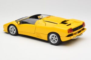 Lamborghini Diablo Roadster Żółty AUTOart 1:18 70092 Metal — zdjęcie 7 z 8