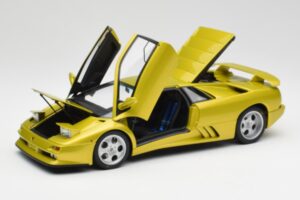 Lamborghini Diablo SE30 Anniversary Edition Żółty Spyder AUTOart 1:18 79157 Metal — zdjęcie 2 z 8