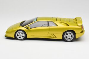 Lamborghini Diablo SE30 Anniversary Edition Żółty Spyder AUTOart 1:18 79157 Metal — zdjęcie 4 z 8