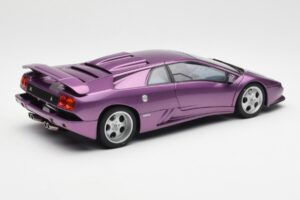 Lamborghini Diablo SE30 Jota Metaliczny Fioletowy AUTOart 1:18 79142 Kompozyt — zdjęcie 3 z 8