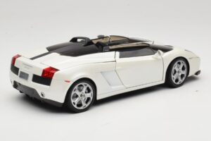 Lamborghini Gallardo Concept Biały Mondo Motors 1:18 146432 Metal — zdjęcie 3 z 8