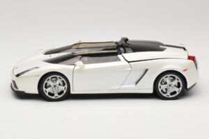 Lamborghini Gallardo Concept Biały Mondo Motors 1:18 146432 Metal — zdjęcie 4 z 8