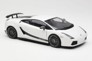 Lamborghini Gallardo Superleggera Monocerus Metallic Biały AUTOart 1:18 74585 Metal — zdjęcie 6 z 8