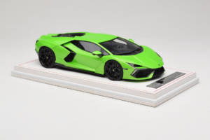 Lamborghini Revuelto Zielony Metallic IVY 1:18 REMC024 Żywica — zdjęcie 4 z 7