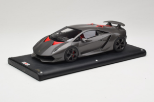 Lamborghini Sesto Elemento Matte Black MR Collection 1:18 LAMB054 Żywica — zdjęcie 2 z 6