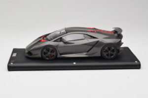 Lamborghini Sesto Elemento Matte Black MR Collection 1:18 LAMB054 Żywica