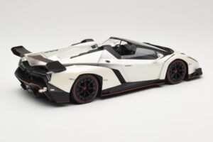 Lamborghini Veneno Roadster Biały Z Czerwoną Linią Kyosho 1:18 C09502W Metal — zdjęcie 2 z 6