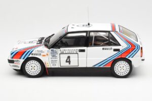 Lancia Delta HF 4WD #4 M. Alen / I. Kivimaki Martini Rally 1000 Lakes 1987 Kyosho 1:18 08960B Metal — zdjęcie 4 z 8