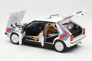 Lancia Delta HF 4WD #4 M. Alen / I. Kivimaki Martini Rally 1000 Lakes 1987 Kyosho 1:18 08960B Metal — zdjęcie 5 z 8