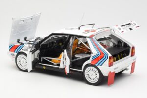 Lancia Delta HF 4WD #6 M. Biasion / T. Siviero Martini Rally Monte Carlo 1987 Kyosho 1:18 08960A Metal — zdjęcie 5 z 8