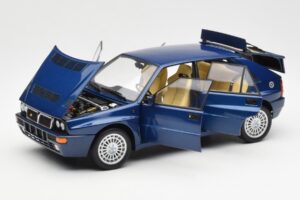 Lancia Delta HF Integrale Evo II Niebieski Kyosho 1:18 08341BL Metal — zdjęcie 2 z 8