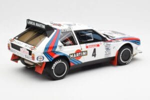 Lancia Delta S4 Martini #4 H. Toivonen / S. Cresto Rally Tour de Corse 1986 AUTOart 1:18 88620 Metal — zdjęcie 3 z 8