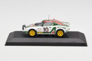 Lancia Stratos #10 Team Alitalia S. Munari / S. Maiga Rally Monte Carlo 1976 Minichamps 1:43 430761210 Metal