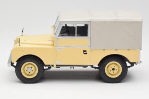 Land Rover 88 Series 1 Hard Top Jasny Beżowy MCG 1:18 MCG18368 Metal — zdjęcie 5 z 6