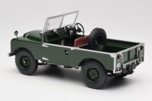 Land Rover 88 Series 1 Open Top Ciemny Zielony MCG 1:18 MCG18367 Metal — zdjęcie 4 z 6