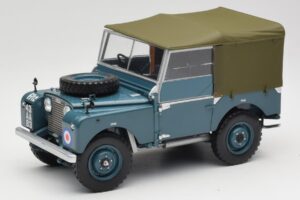 Land Rover 88 Series I Jasnoniebieski Minichamps 1:18 150168907 Metal