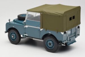 Land Rover 88 Series I Jasnoniebieski Minichamps 1:18 150168907 Metal — zdjęcie 7 z 8