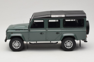 Land Rover Defender Station Wagon Keswick Green GT Spirit 1:18 GT527 Żywica — zdjęcie 3 z 6