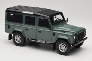 Land Rover Defender Station Wagon Keswick Green GT Spirit 1:18 GT527 Żywica — zdjęcie 4 z 6