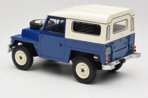 Land Rover Lightweight Series III Ciemnoniebieski BoS Models 1:18 BOS382 Żywica — zdjęcie 5 z 6