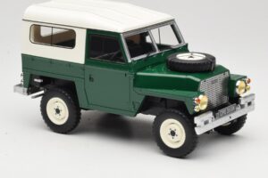 Land Rover Lightweight Series III Hard Top Ciemnozielony BoS Models 1:18 BOS355 Żywica — zdjęcie 4 z 6