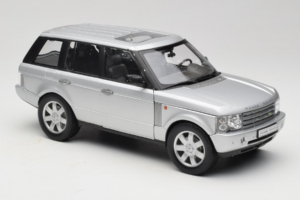 Land Rover Range Rover L322 Srebrny Welly 1:18 12536W Metal — zdjęcie 6 z 8
