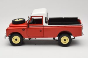 Land Rover Series I 109 Pickup Czerwony Eagle Collectibles 1:18 440500 Metal — zdjęcie 4 z 8