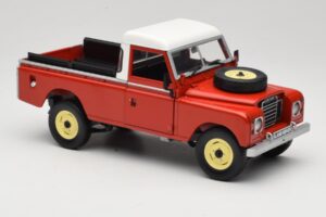 Land Rover Series I 109 Pickup Czerwony Eagle Collectibles 1:18 440500 Metal — zdjęcie 6 z 8