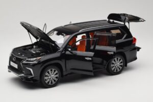 Lexus LX570 J200 Czarny LCD 1:18 LCD18010-BL Metal — zdjęcie 2 z 8