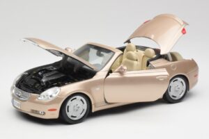 Lexus SC430 Beżowy Maisto 1:18 31629 Metal — zdjęcie 2 z 8