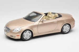 Lexus SC430 Beżowy Maisto 1:18 31629 Metal