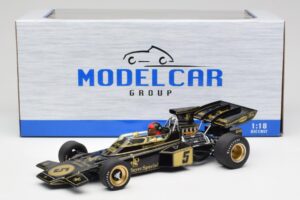 Lotus 72D #5 E. Fittipaldi John Player Special GP Spain 1972 MCG 1:18 MCG18610F Metal — zdjęcie 6 z 6