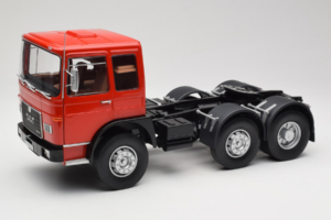 MAN 16304 F7 Czerwony Road Kings 1:18 RK180053 Metal