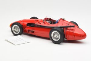 Maserati 250F J-M. Fangio F1 World Champion 1957 CMC 1:18 M-051 Metal — zdjęcie 4 z 6