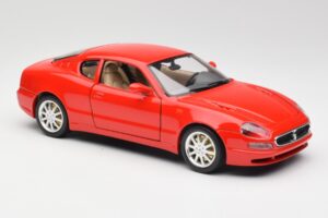 Maserati 3200 GT Czerwony Bburago 1:18 3341 Metal — zdjęcie 6 z 8