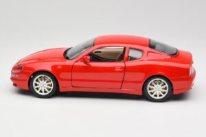 Maserati 3200 GT Czerwony Kolekcja Specjalna Bburago 1:18 30071 Metal — zdjęcie 4 z 8
